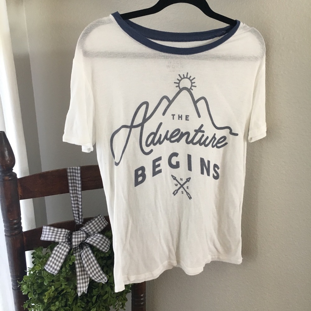 Well Worn LA brand soft Adventure Begins T Sz L